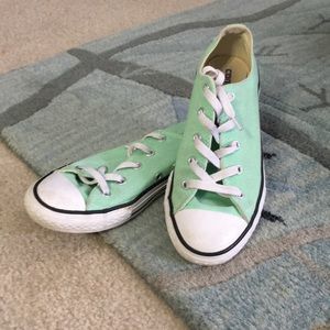 Kids Converse size 3